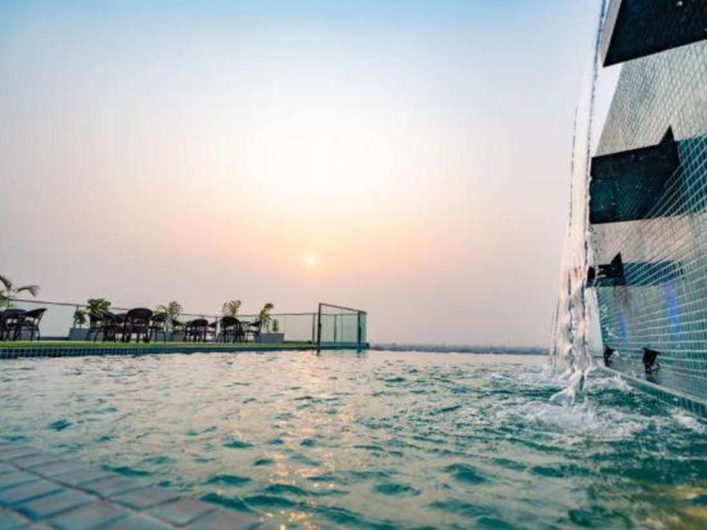 Hotel Castle Salam Khulna Ngoại thất bức ảnh